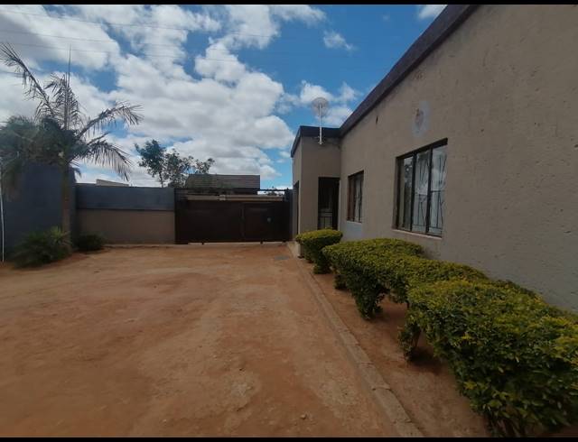 20 BEDROOM COMPOUND SOLD IN MANKWENG